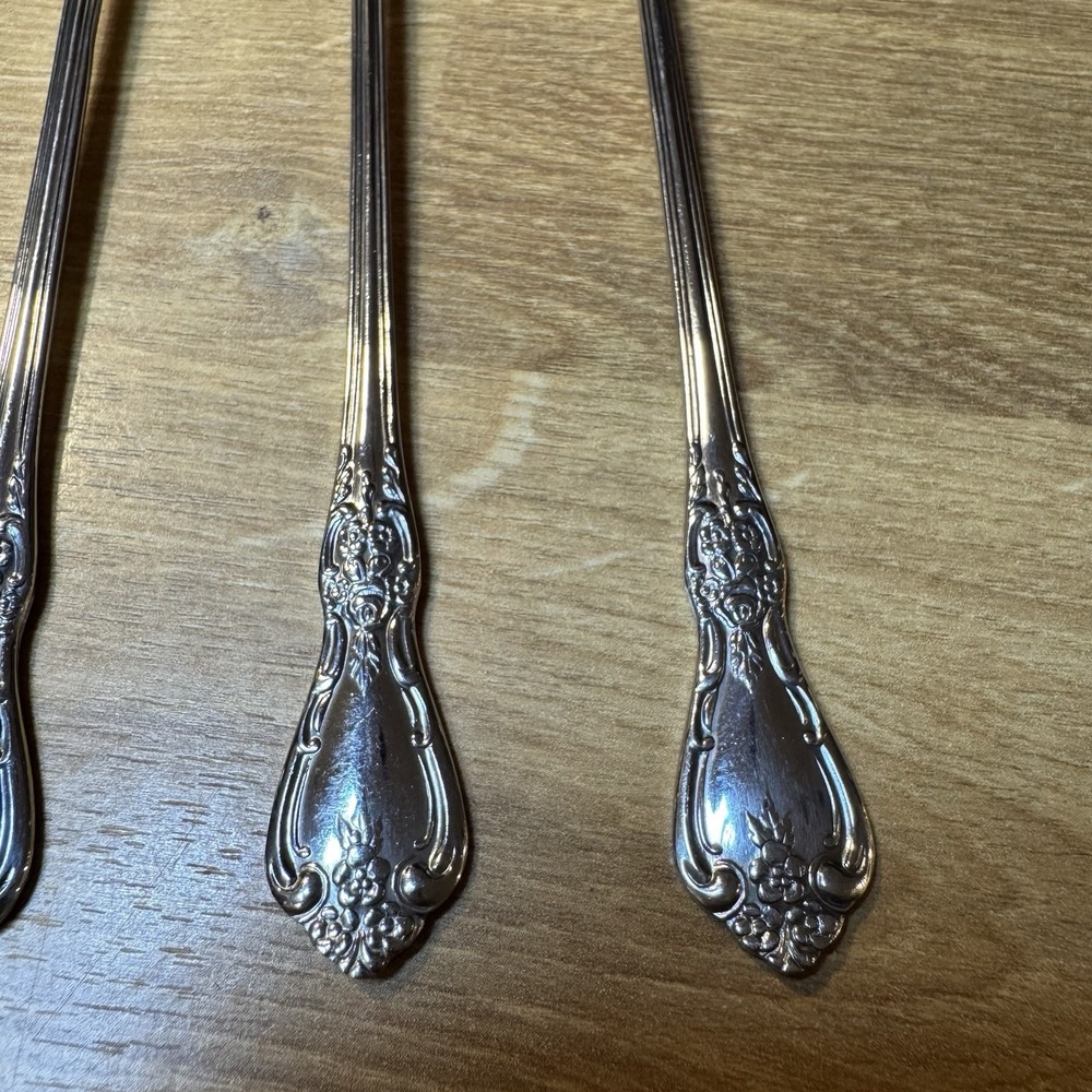Set of 4 Oneida Distinction Deluxe KENNETT SQUARE stainless cocktail forks - Picture 5 of 13